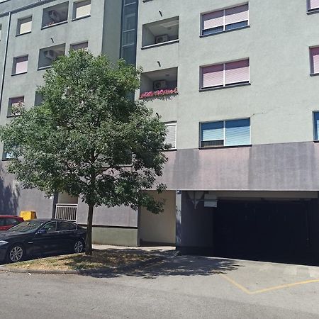Zagreb Lake Star & Included Garage Parking Place 외부 사진