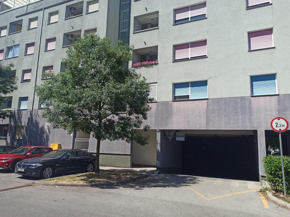 Zagreb Lake Star & Included Garage Parking Place 외부 사진